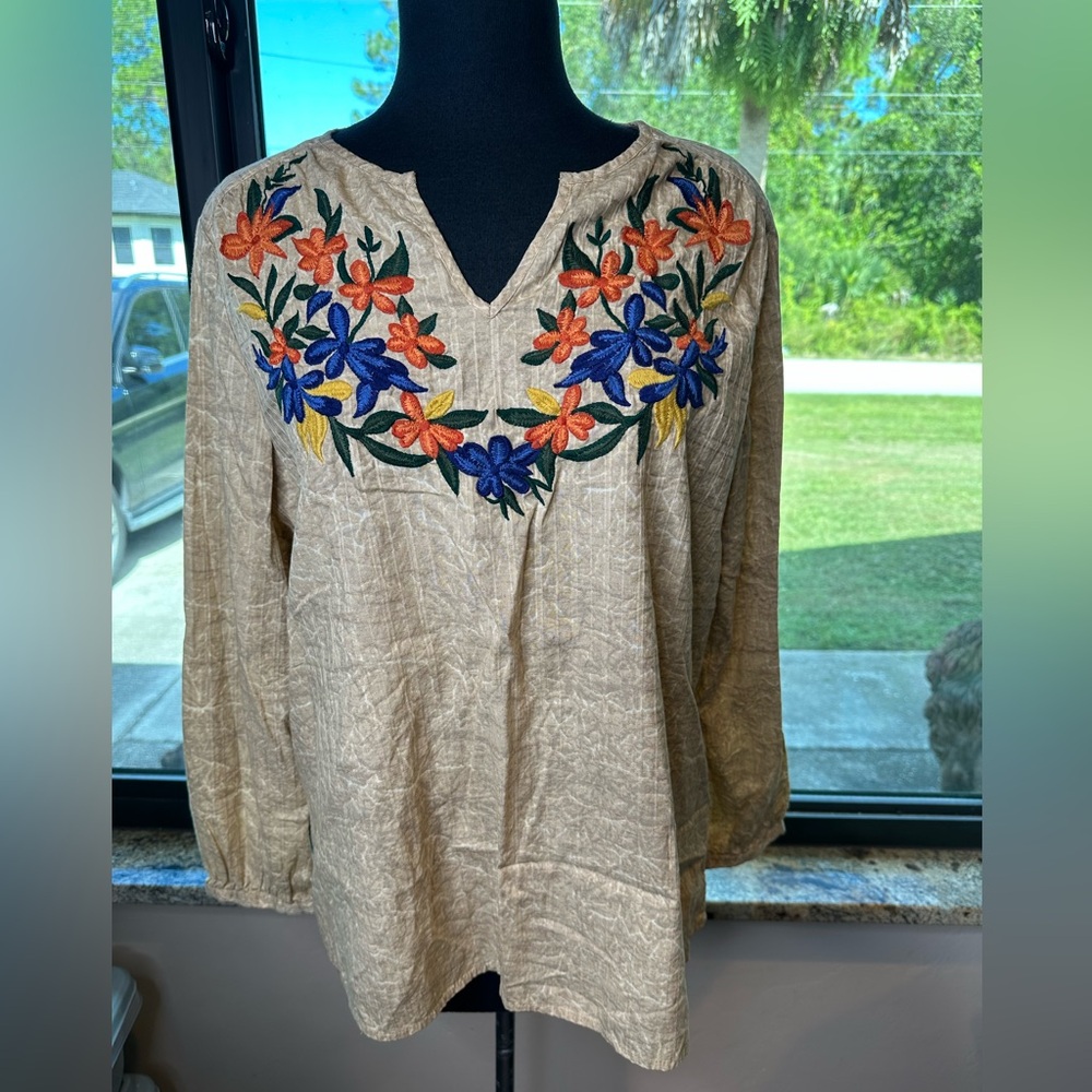 Chico's CottBeige Top Tunic Colorful Floral Neckline Embroidery Size 2/US 12